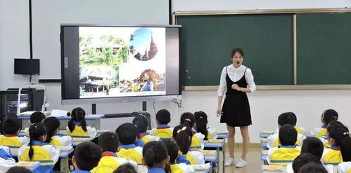 老教师与新教师的多媒体之争 技术如何重塑教育